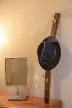 Load image into Gallery viewer, Hat Lean
